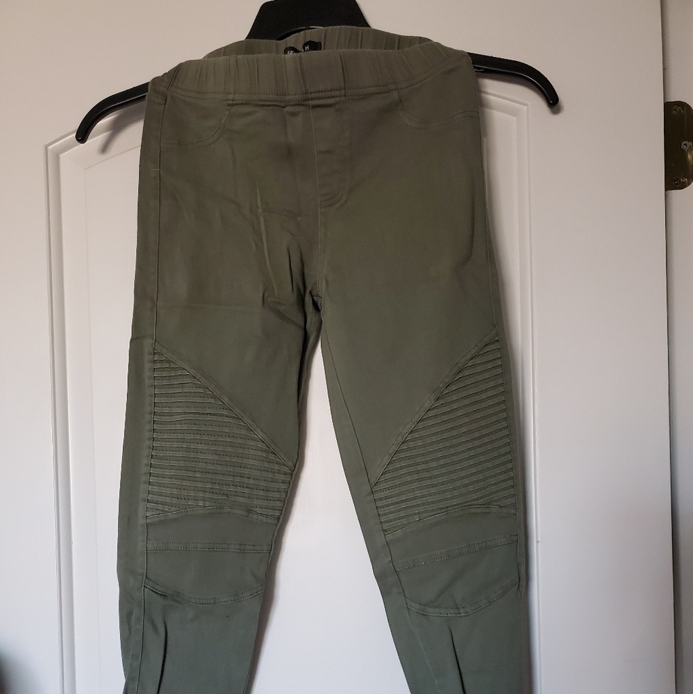 Zip up ankle moto leggings